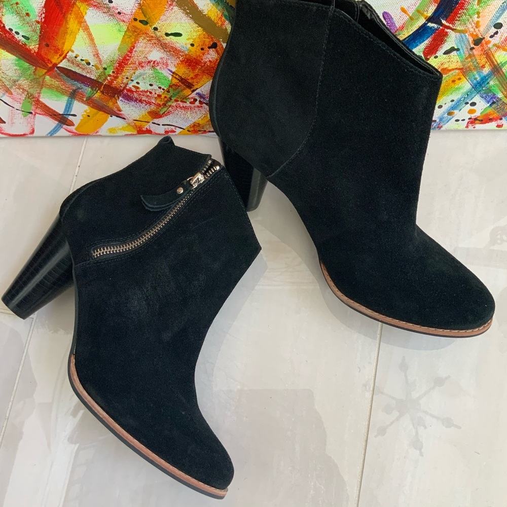 GAP Black Leather Ankle Bootie Size 10 - Picture 3 of 7